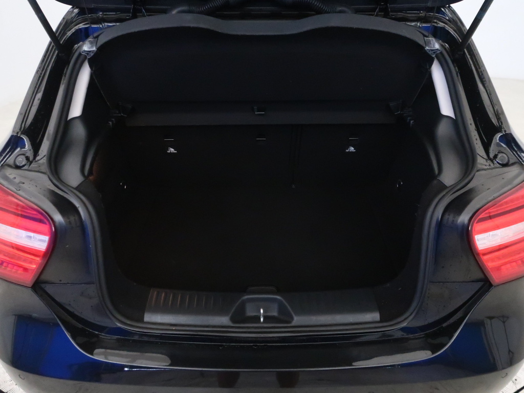 Mercedes-Benz A