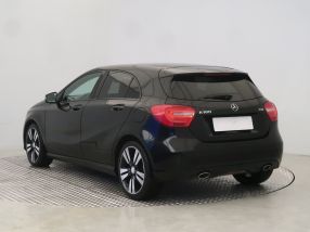 Mercedes-Benz A - 2015