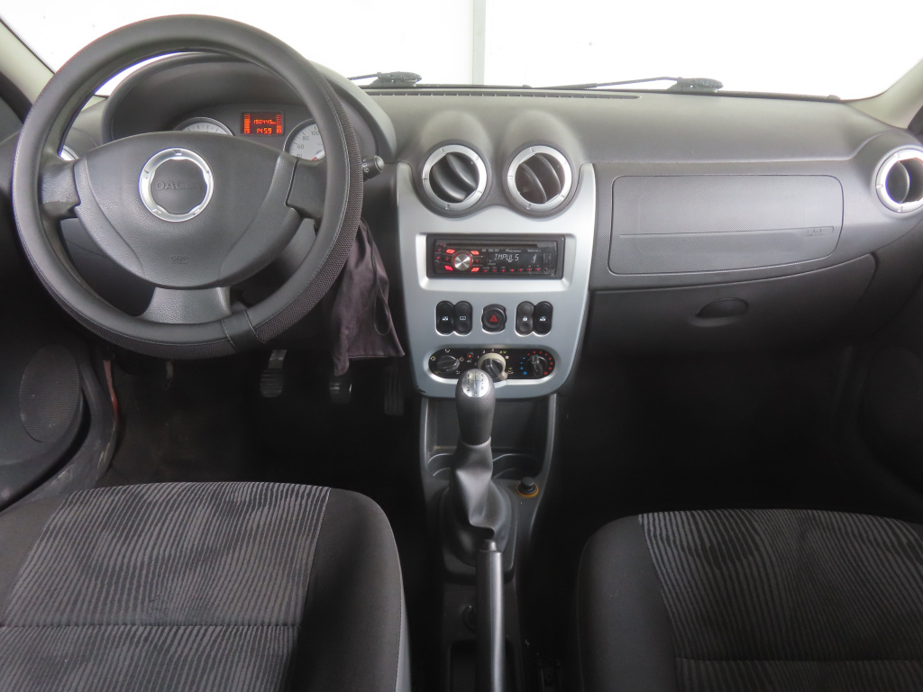 Dacia Logan