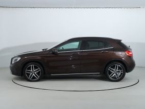 Mercedes-Benz GLA - 2017