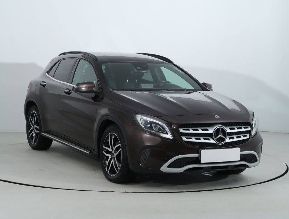 Mercedes-Benz GLA - 2017