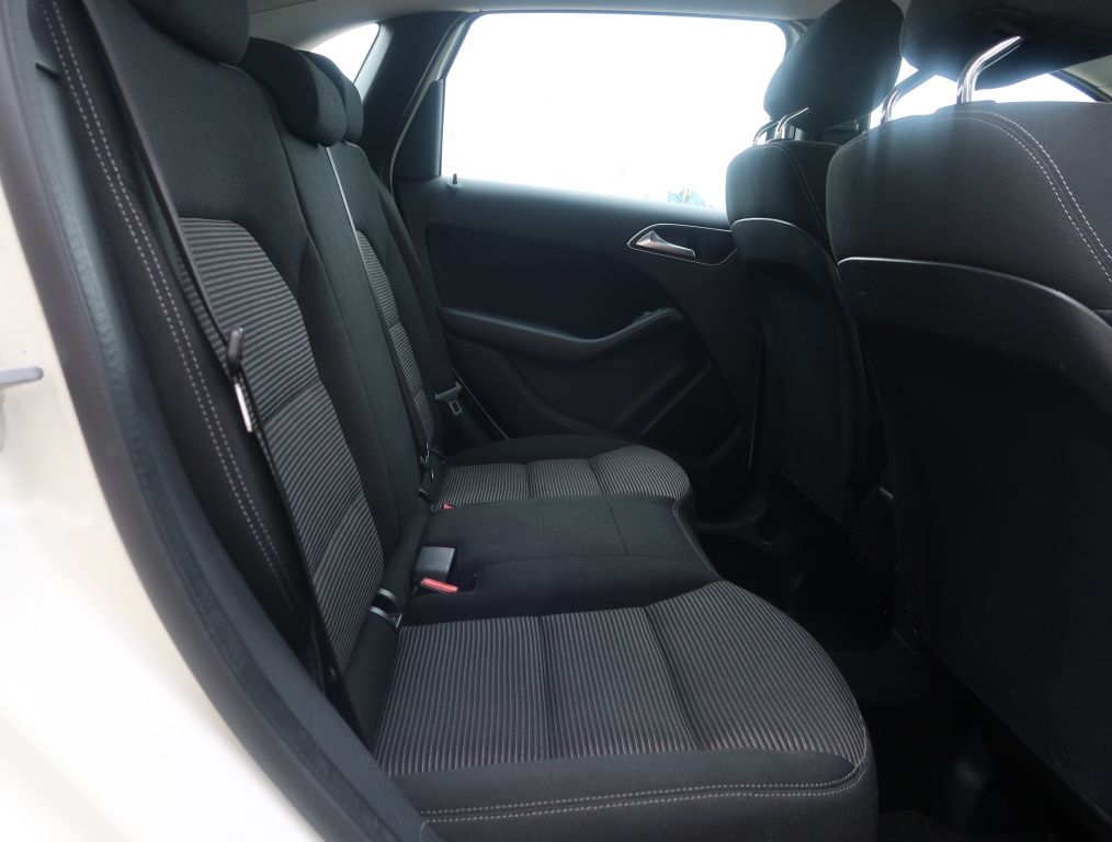 Mercedes-Benz B