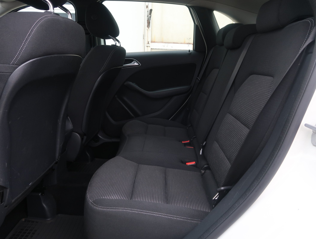 Mercedes-Benz B