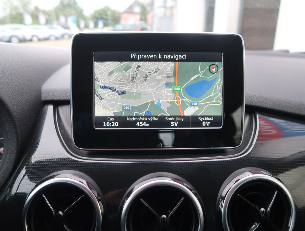 Mercedes-Benz B