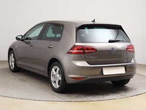 Volkswagen e-Golf - 2016