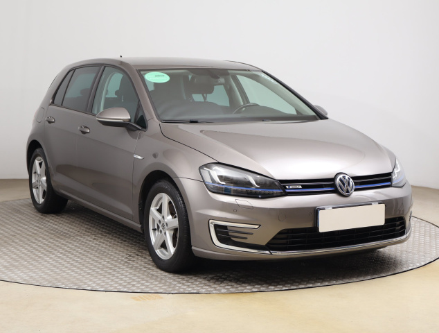 Volkswagen e-Golf 2016