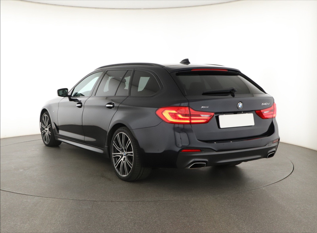 BMW 5