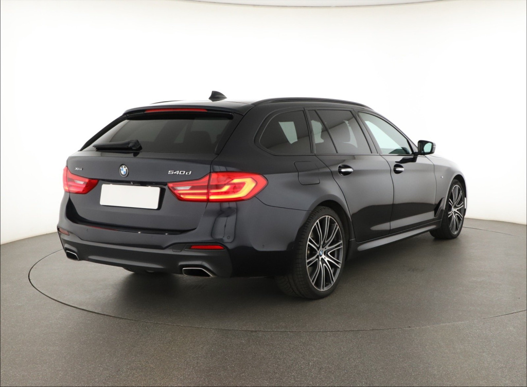 BMW 5
