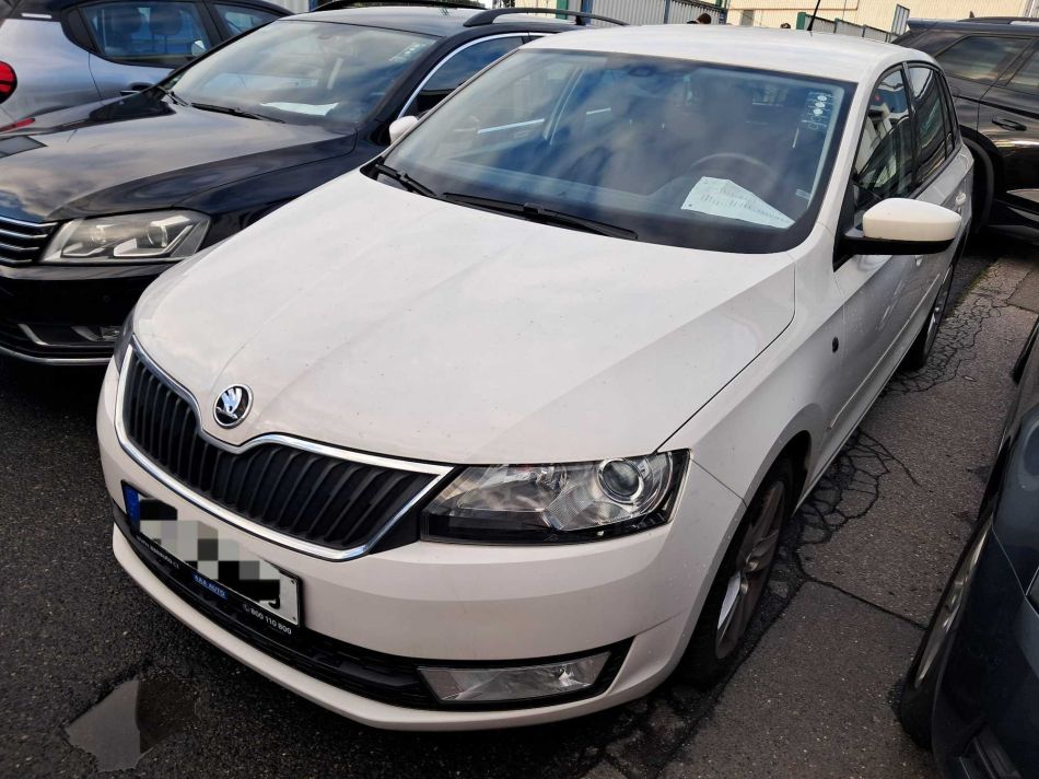 Skoda Rapid Spaceback - 2015