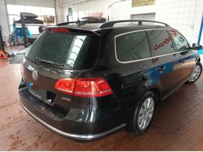 Volkswagen Passat - 2011