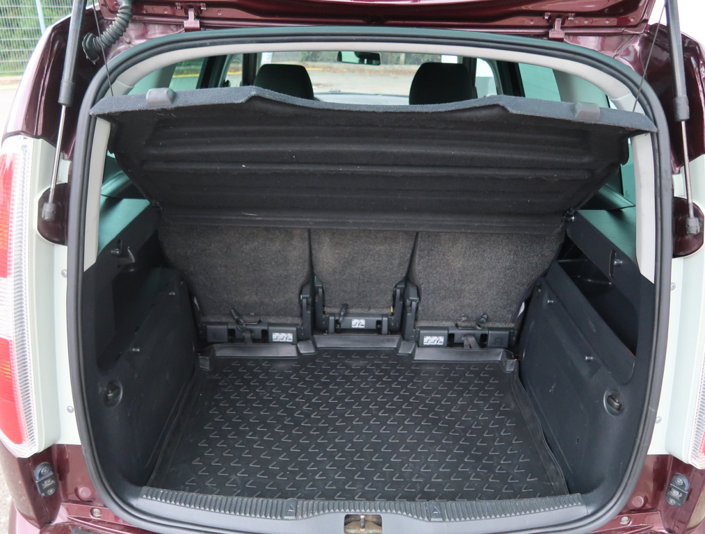 Škoda Roomster
