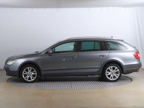 Skoda Superb - 2012