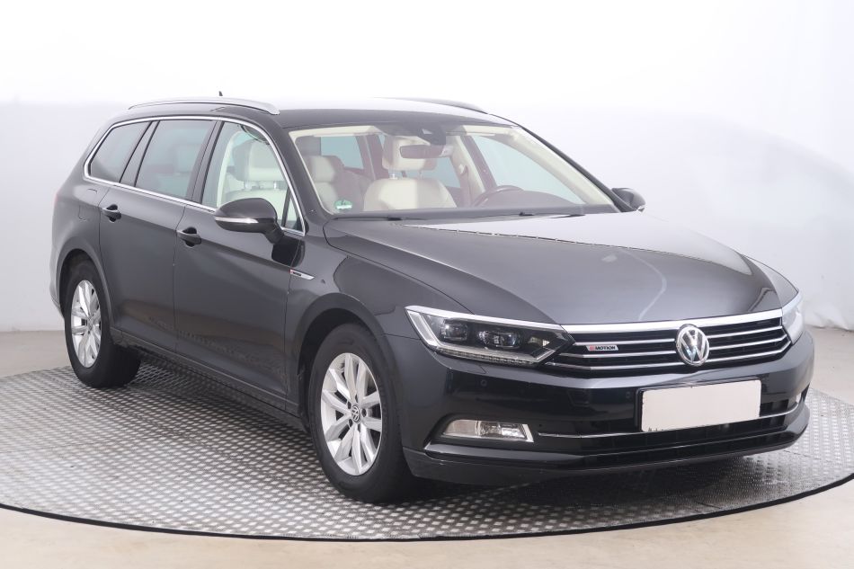 Volkswagen Passat - 2016