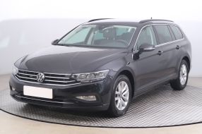 Volkswagen Passat - 2022