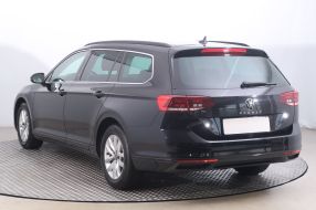 Volkswagen Passat - 2022