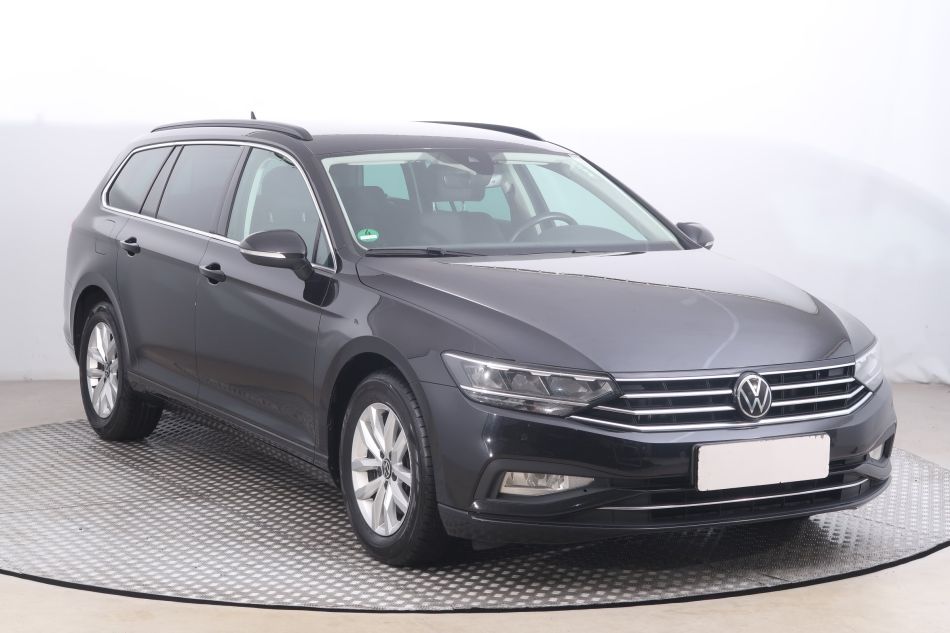 Volkswagen Passat - 2022