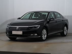 Volkswagen Passat - 2015