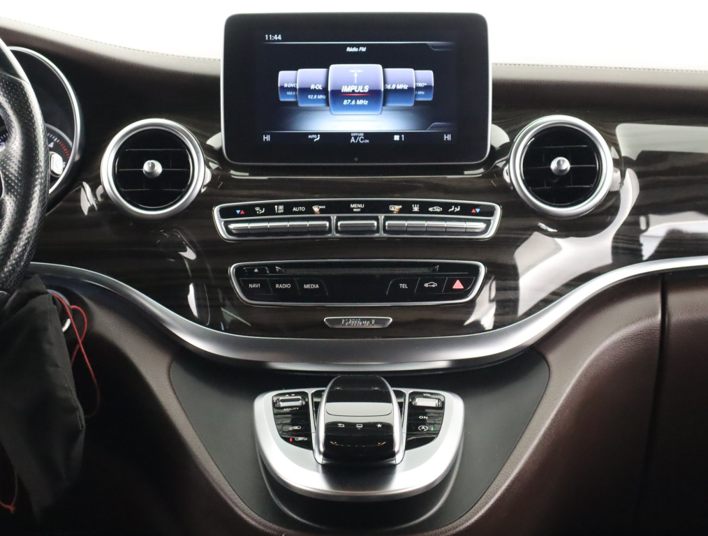 Mercedes-Benz V