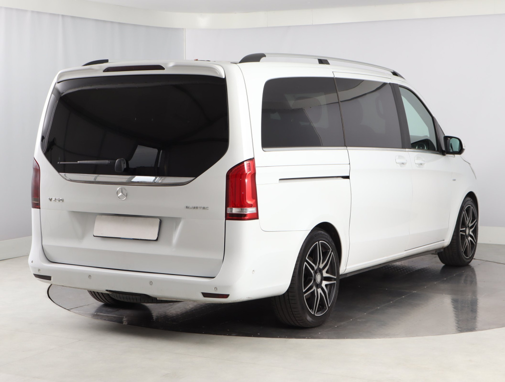 Mercedes-Benz V
