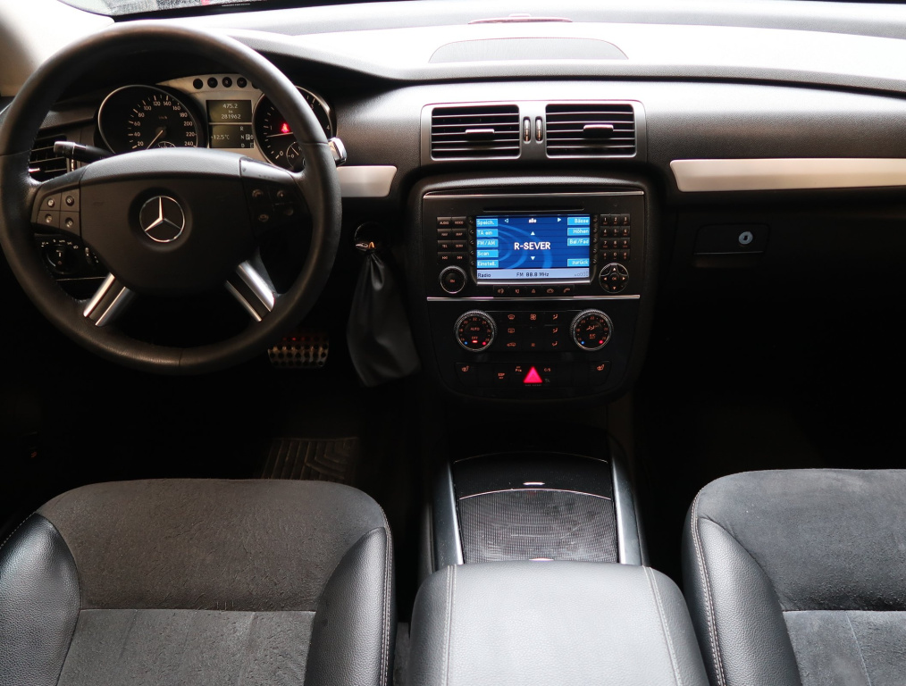 Mercedes-Benz R