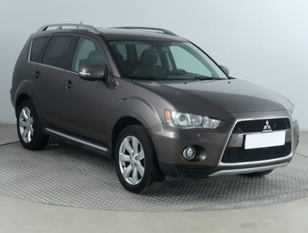 Mitsubishi Outlander 2011