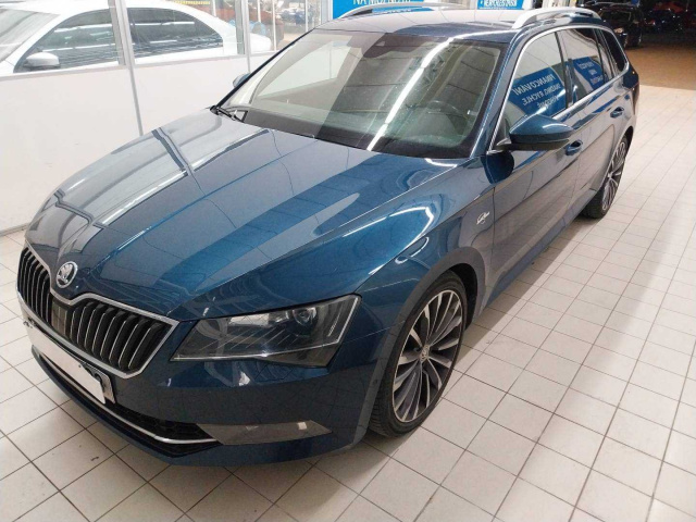 Škoda Superb 2016
