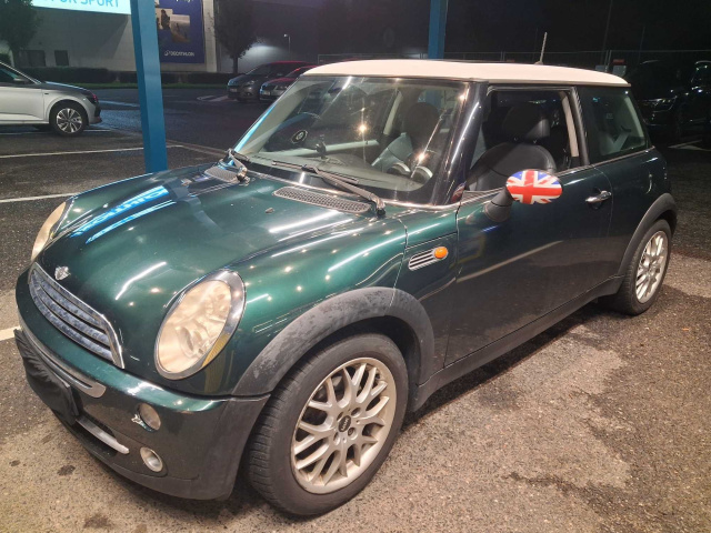MINI 3-door 2004