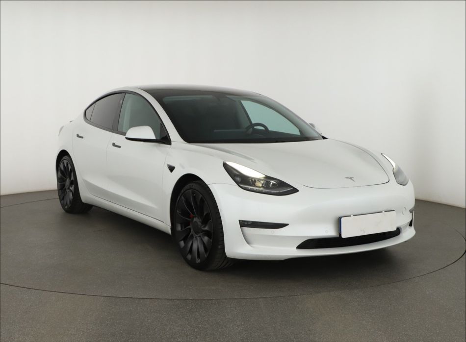Tesla Model 3 - 2021