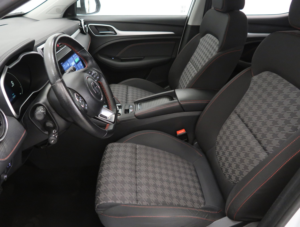 MG ZS SUV