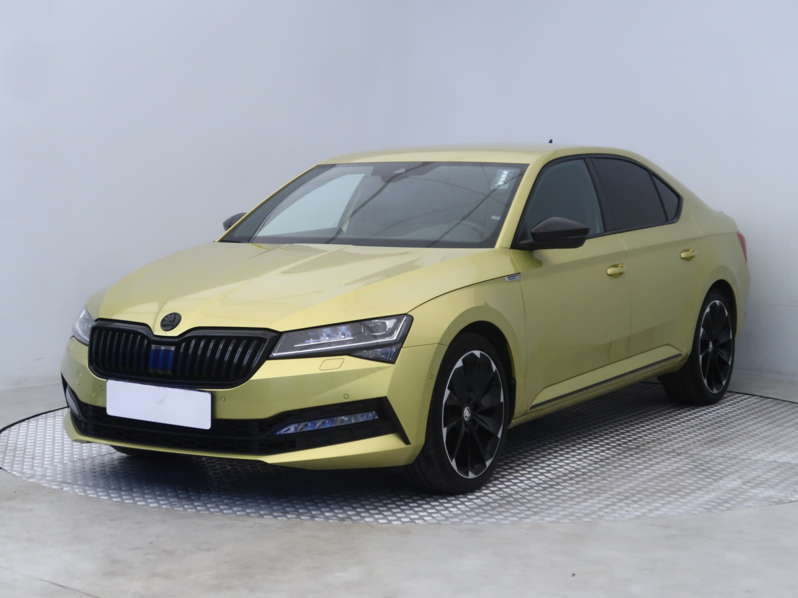 Škoda Superb - 2023