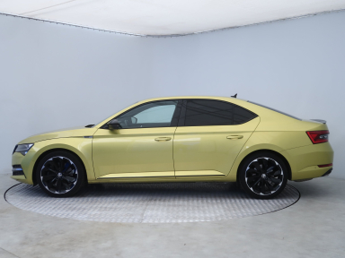 Škoda Superb - 2023