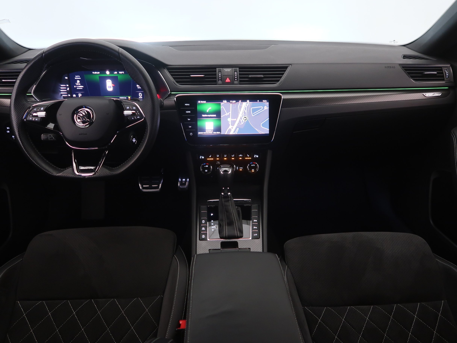 Škoda Superb - 2023