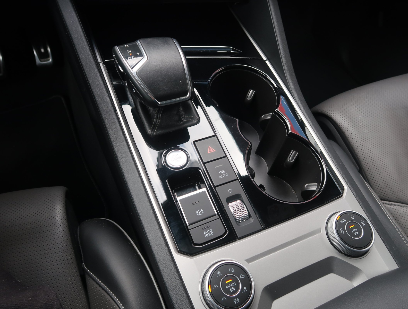 Volkswagen Touareg - 2021