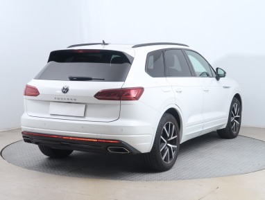 Volkswagen Touareg - 2021