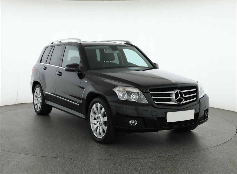 Mercedes-Benz GLK - 2011