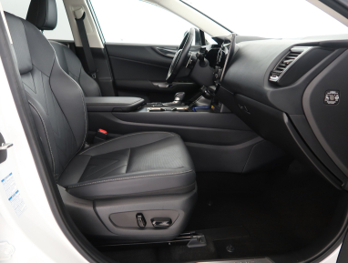 Lexus NX - 2023