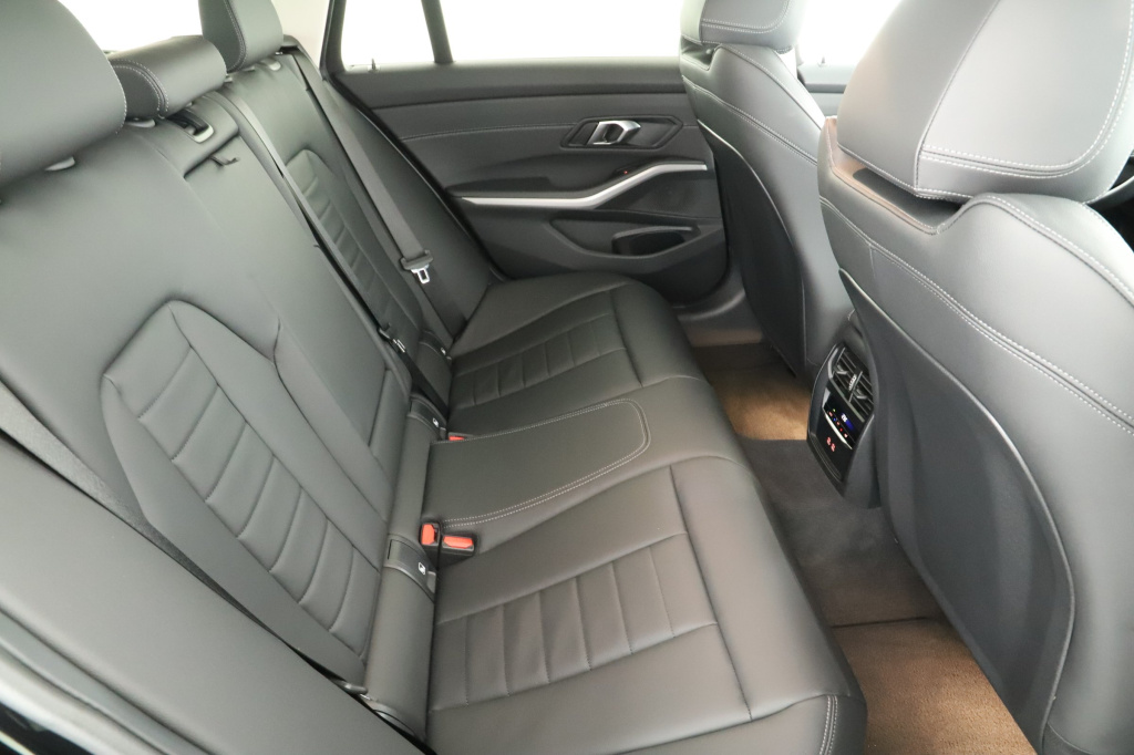 BMW 3