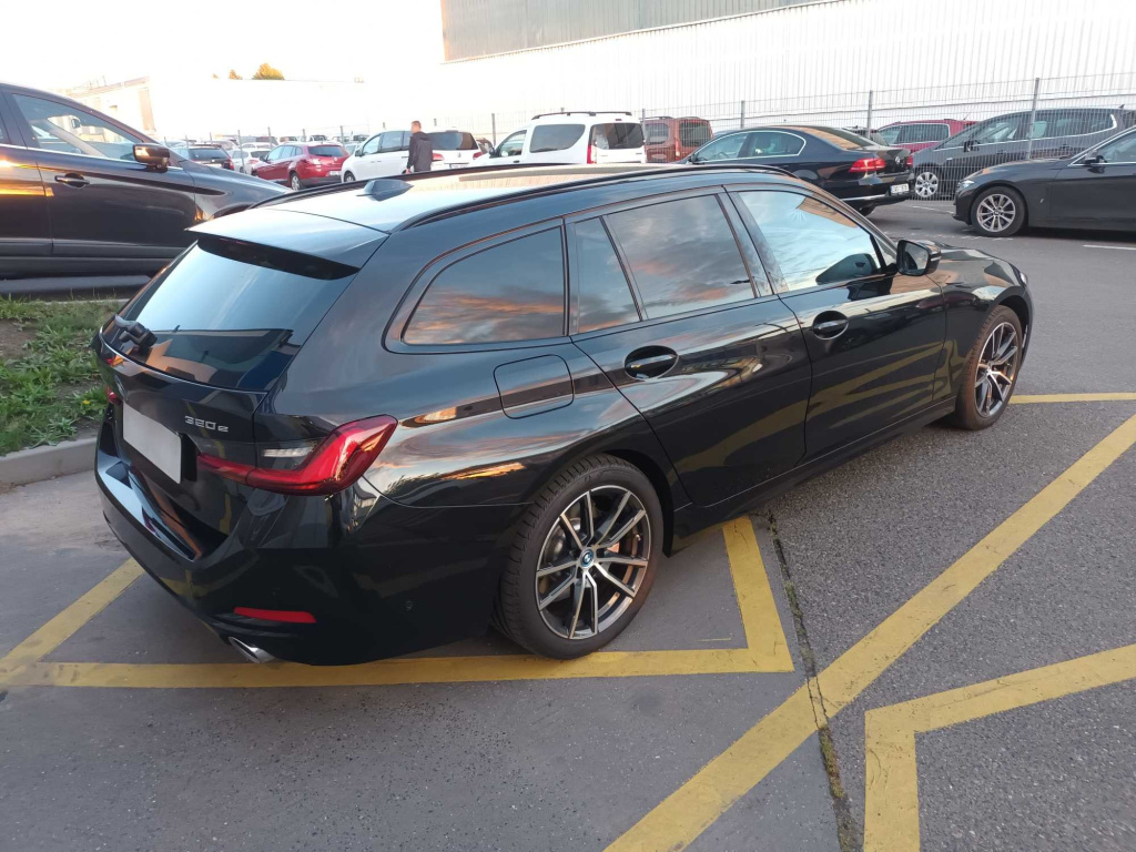 BMW 3