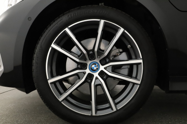 BMW 3 - 2024