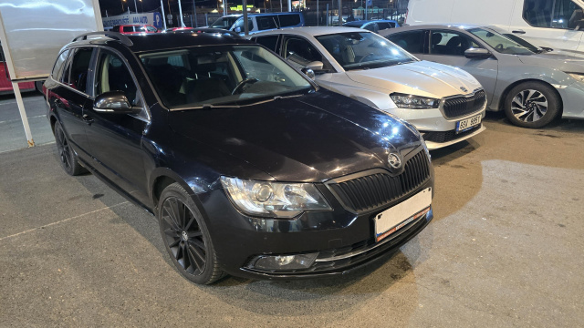 Škoda Superb 2013