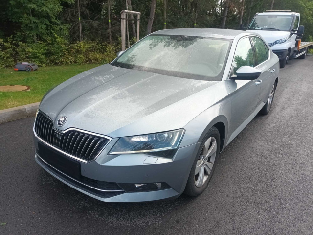 Škoda Superb 2016