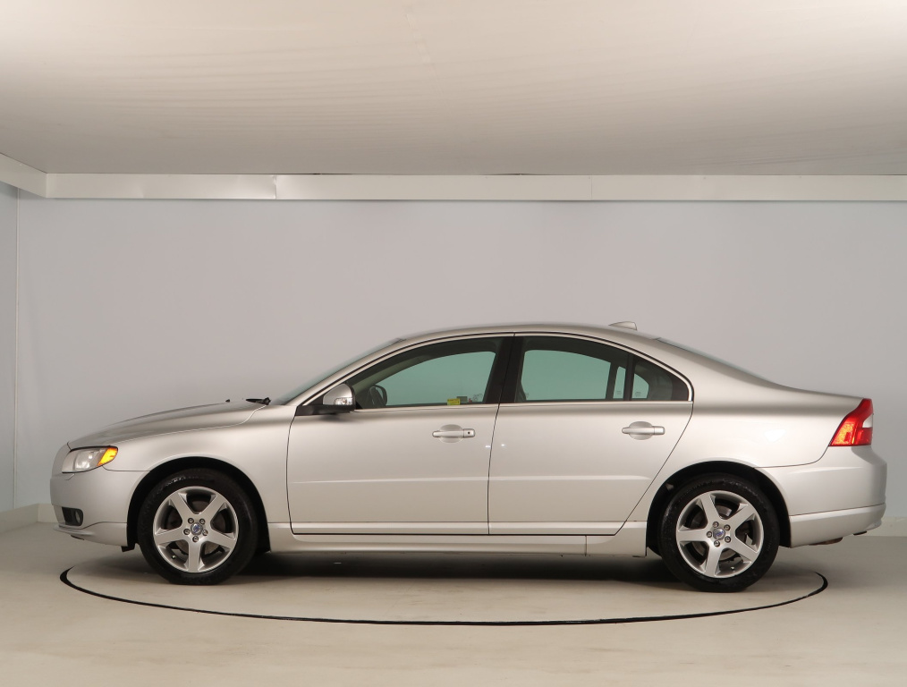 Volvo S80