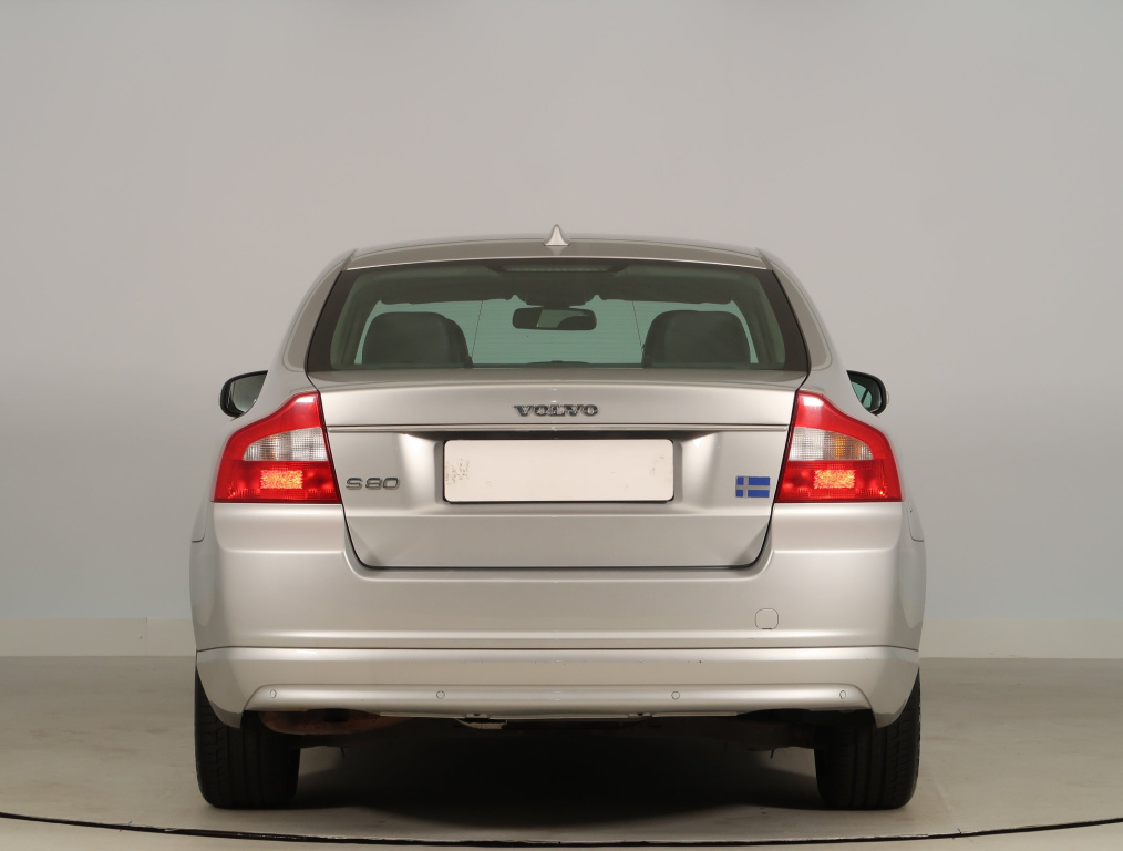 Volvo S80