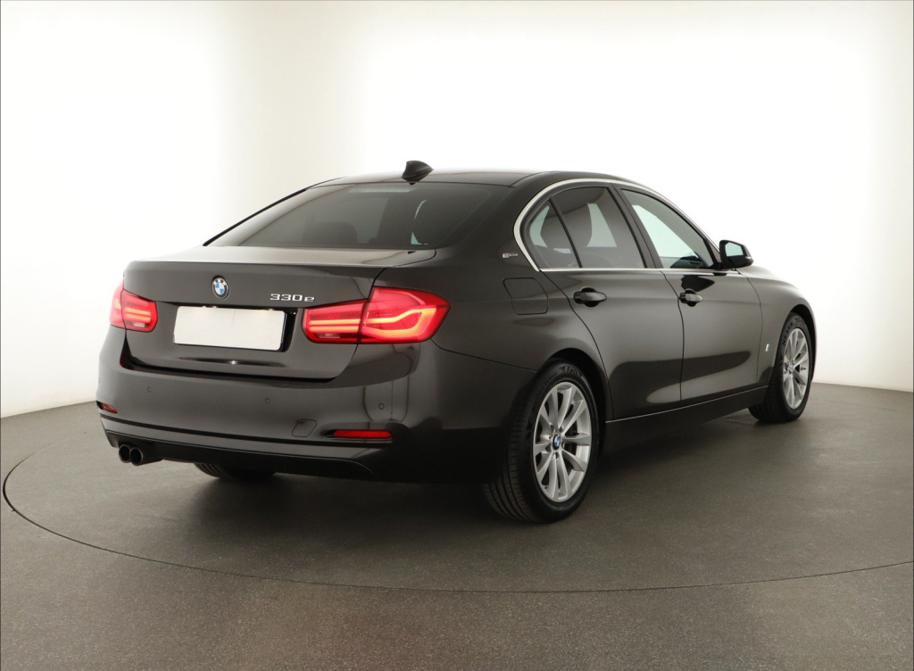 BMW 3