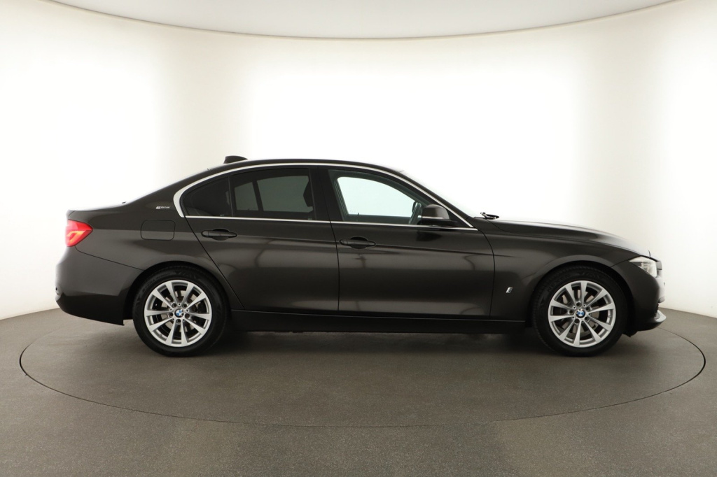 BMW 3