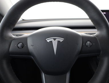 Tesla Model Y - 2022