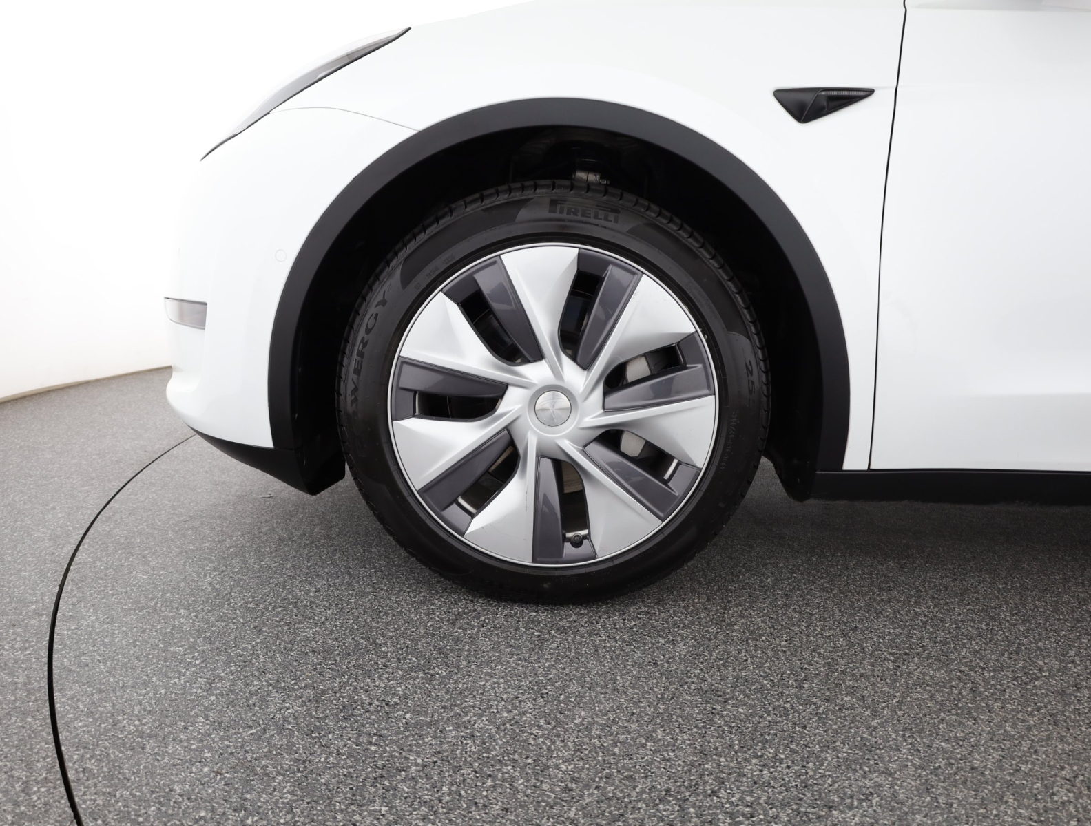 Tesla Model Y - 2022