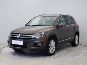 Volkswagen Tiguan - 2011