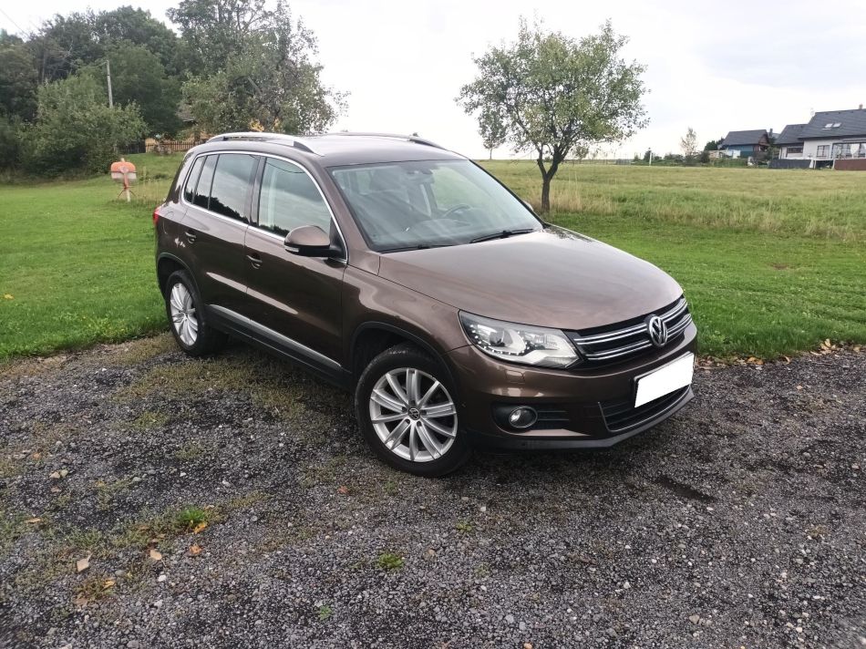 Volkswagen Tiguan - 2011