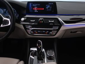 BMW 5 - 2019